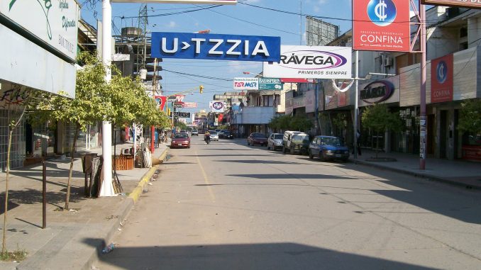 Primera cuadra de la calle Perón, en el centro comercial de Resistencia, Chaco