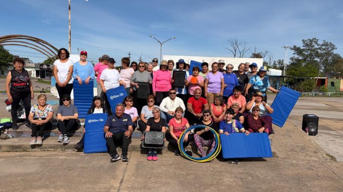Entrega de elementos deportivos para el programa de salud cardiovascular del Instituto del Deporte Chaqueño